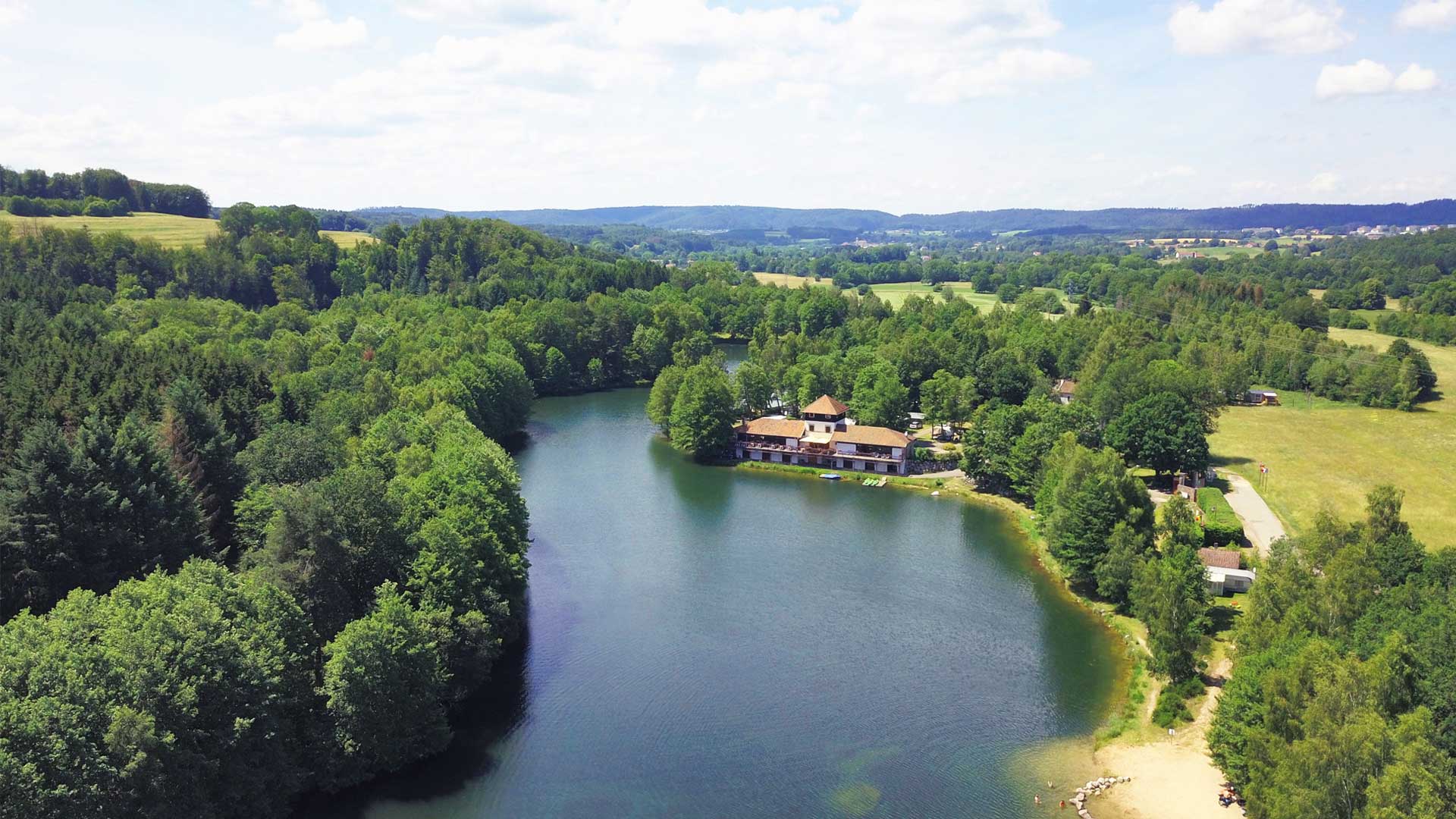 Bild intro Campingplatz Domaine des Messires